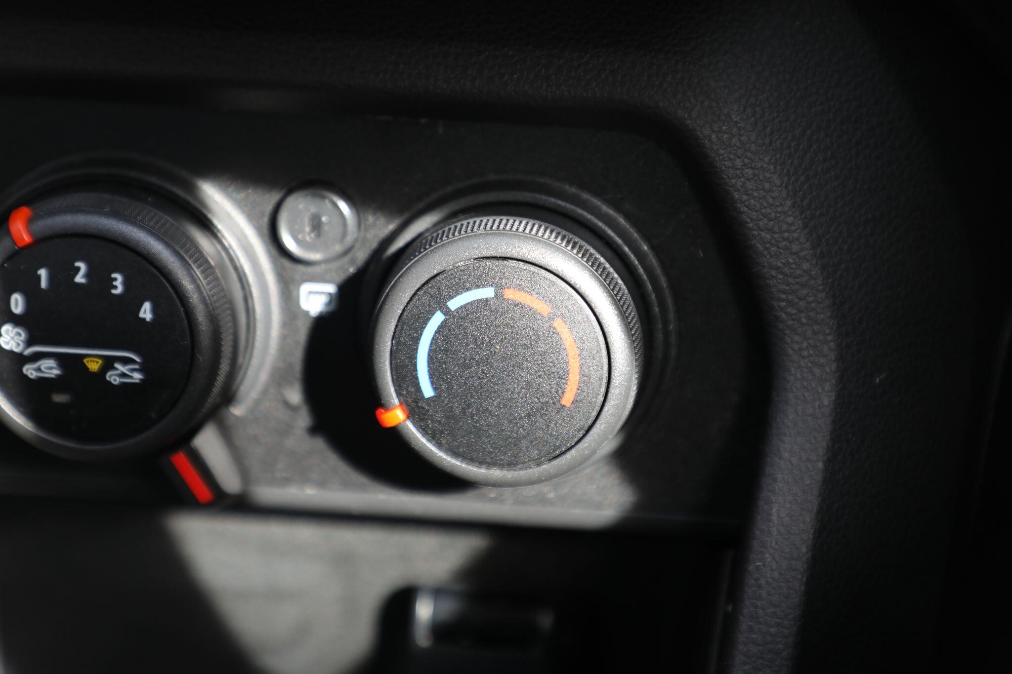 Large vehicle image